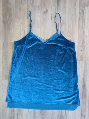 Free People Velvet Blue V-Neck Camisole, Large (C5)